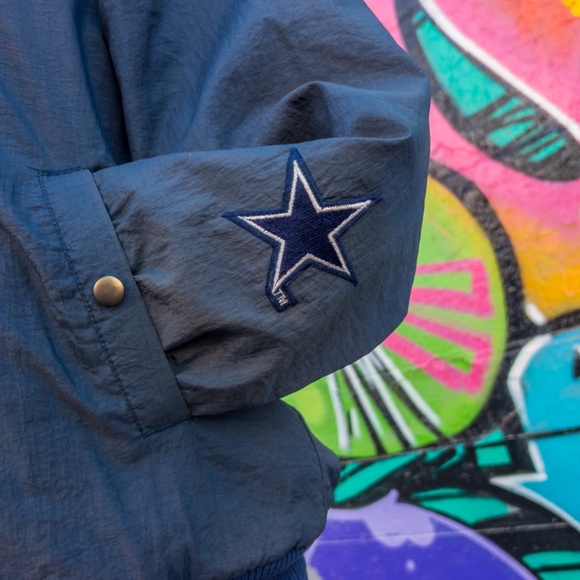 DALLAS COWBOYS NFL Vintage Puffer Jacket Size Large | Unique retro embroidery - Picture 6 of 14